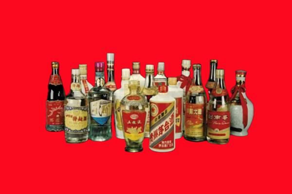 昆都仑区回收十八老酒.jpg